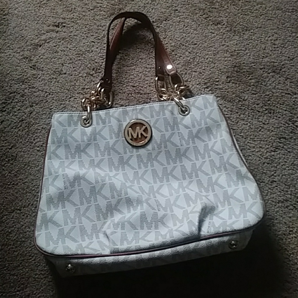 Michael kors purse